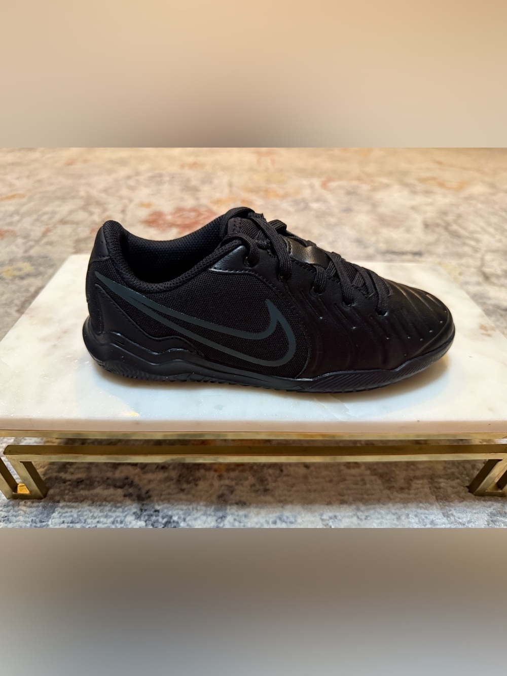 Nike Kids Legend Club Turf Low-Top Soccer Shoes - 3Y
